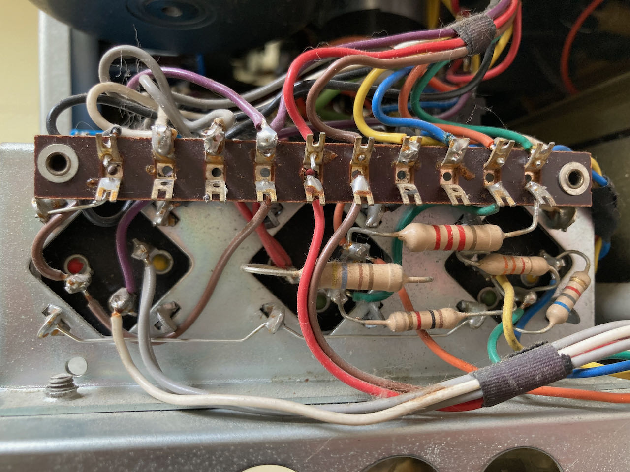 F36_2_iPhoneOriginal
